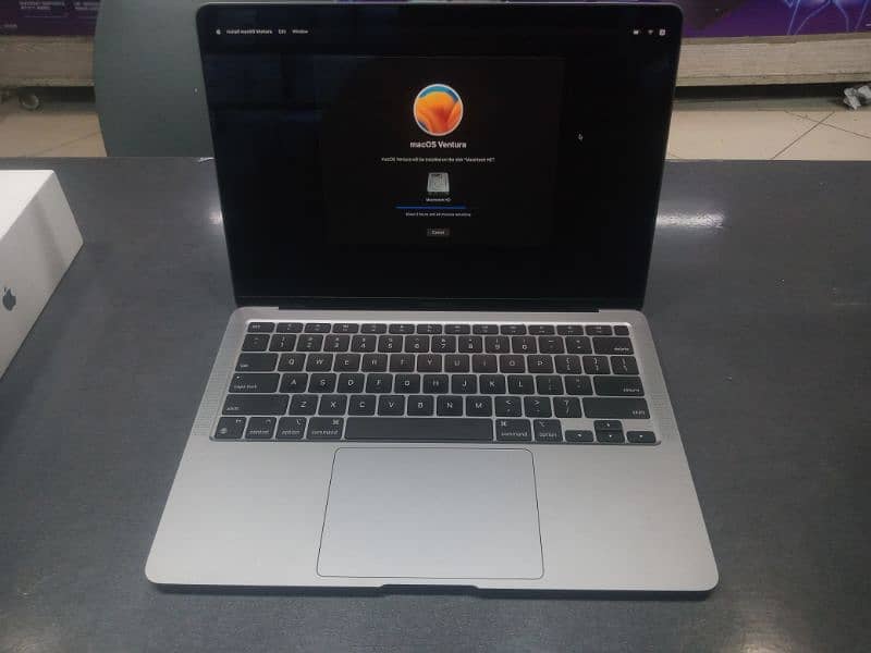 Macbook m1 Air  open box good condition 2