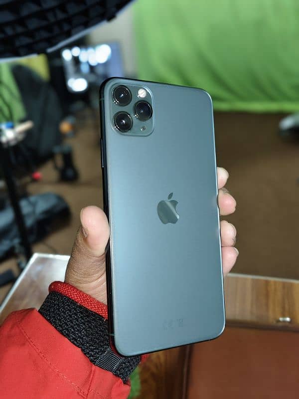 iPhone 11 Pro Max 0