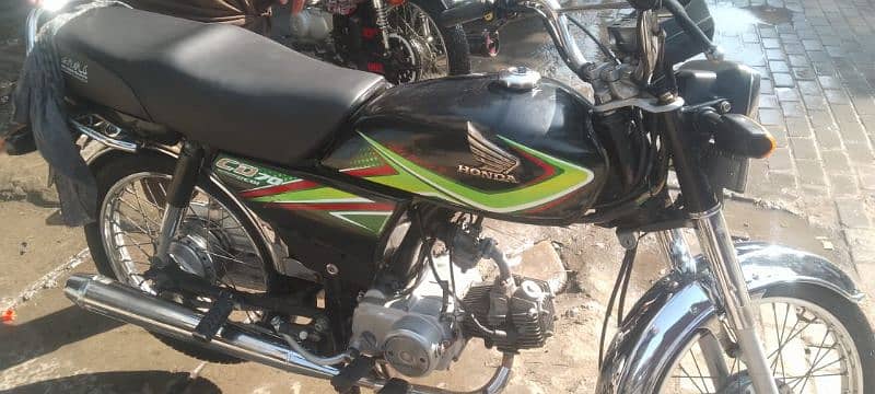 Honda CD70cc black mint condition 0