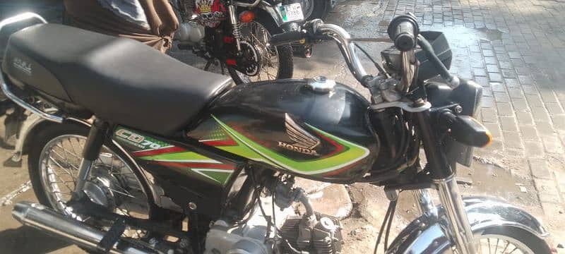 Honda CD70cc black mint condition 4