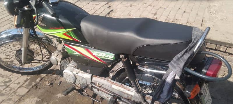 Honda CD70cc black mint condition 9