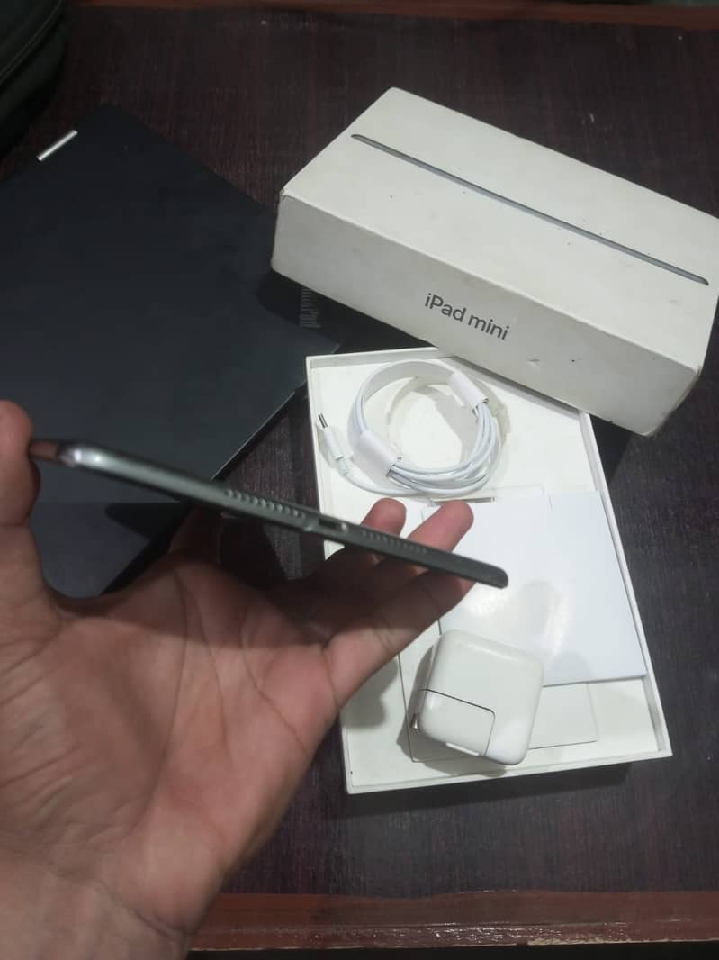 iPad Mini 5 complete Box Charger exchange possible 2