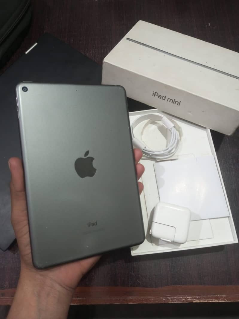 iPad Mini 5 complete Box Charger exchange possible 5