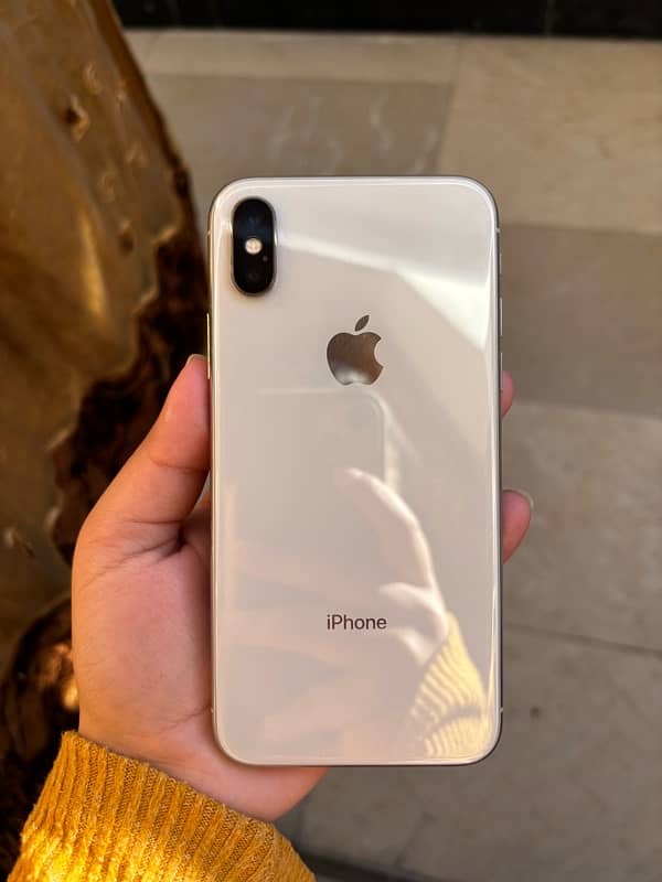 iphone X 64 GB PTA approved 1