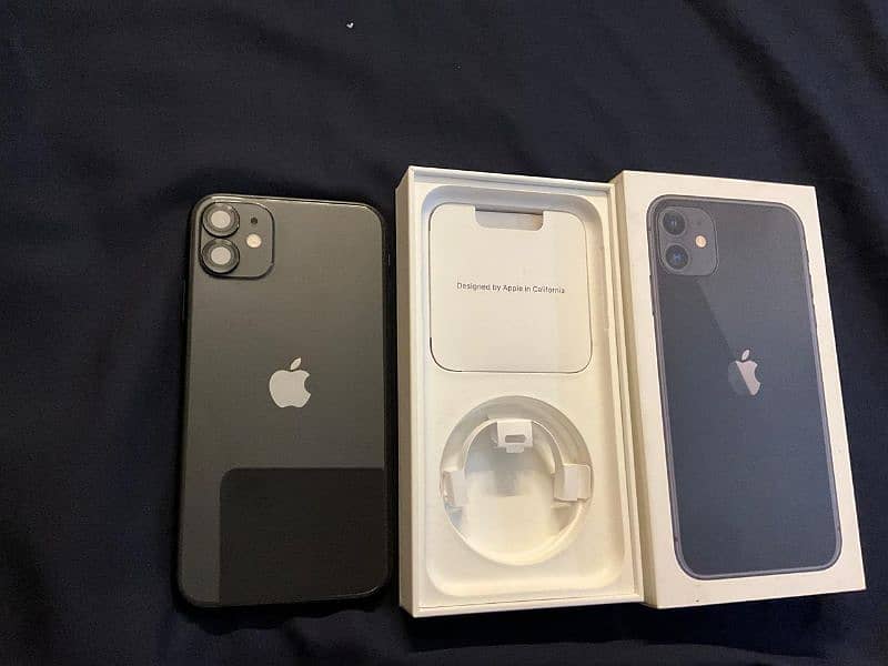 iPhone 11 128 approved (both sims) with box 10