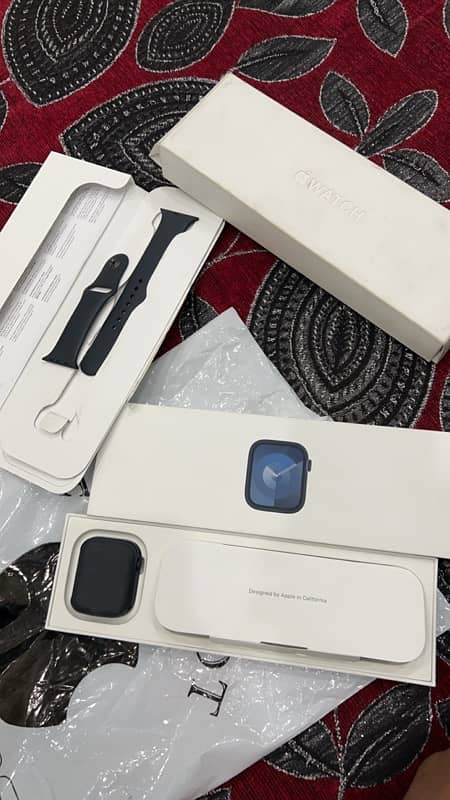 apple series 9 brand new condition blue clr 100bettery 0