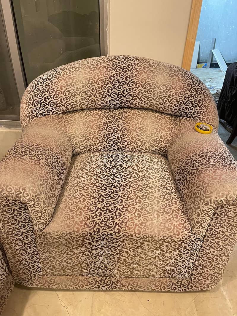 Slightly used 5 seater sofa 2