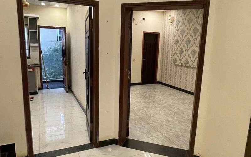 5 Marla luxury Modern House available For Sale In Paragon City Lahore 11