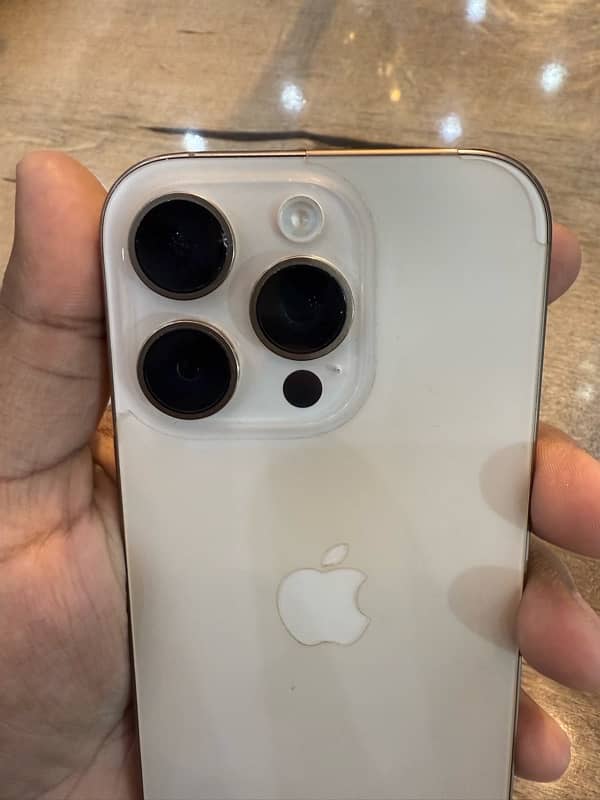 Iphone 16 pro ( 256gb) Dual Phydical 1