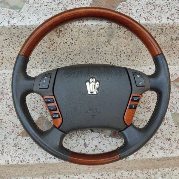 Toyota crown Carbon fiber steering available 1