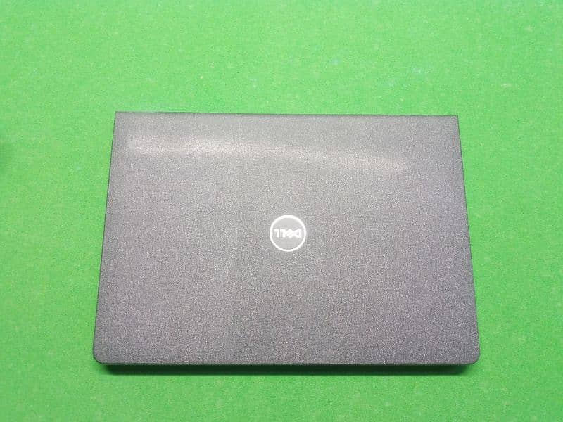 i7 7th  genration 8gb pc 4 tam 128m2 500 hdd hard 3