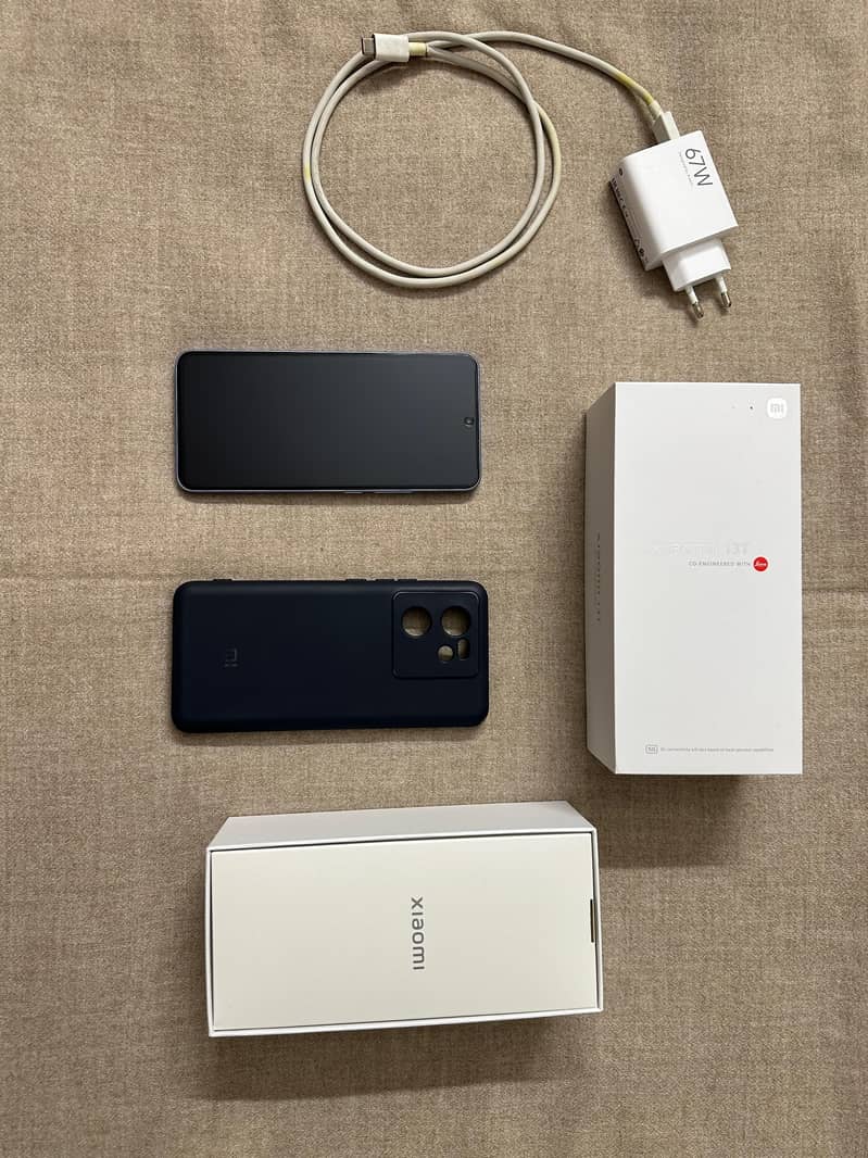 Xiaomi 13-T in 10/10 condition with box accessories for Sale! 0