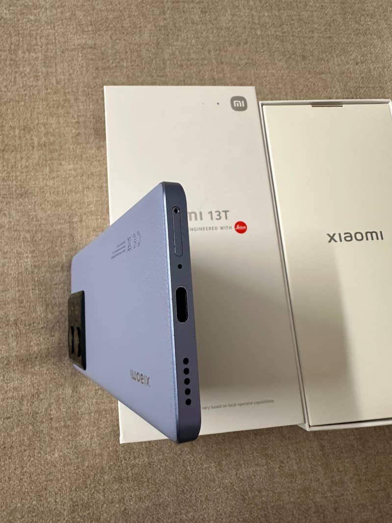 Xiaomi 13-T in 10/10 condition with box accessories for Sale! 16