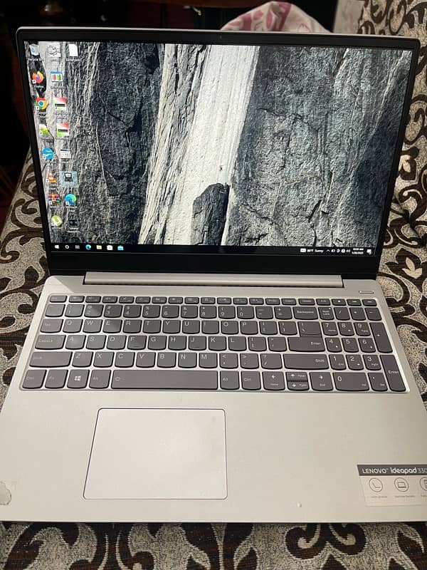 Lenovo ideapad 330s 1