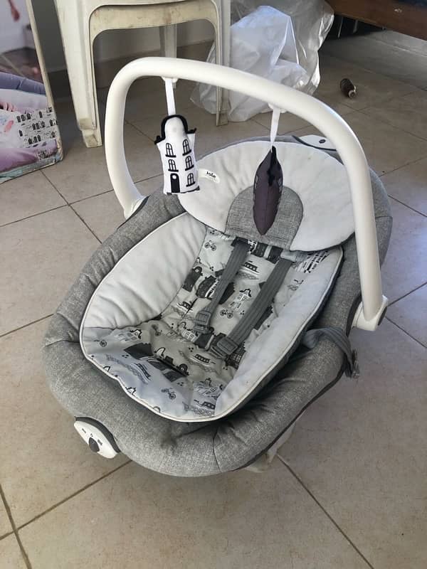 Joie baby bouncer and swing 2