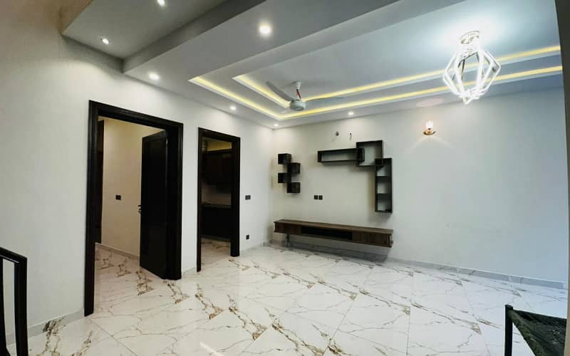 5 Marla luxury Modern House available For Sale In Paragon City Lahore 1