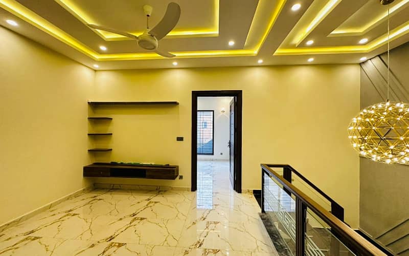 5 Marla luxury Modern House available For Sale In Paragon City Lahore 14