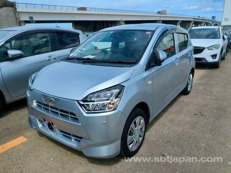 Daihatsu Mira 2021 5