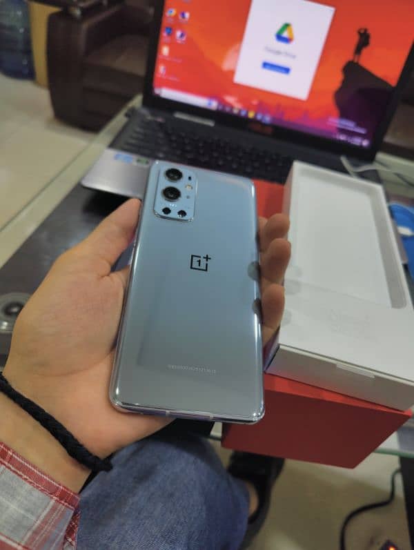 OnePlus 9 Pro (Unlocked, Morning Mist) almost new 3