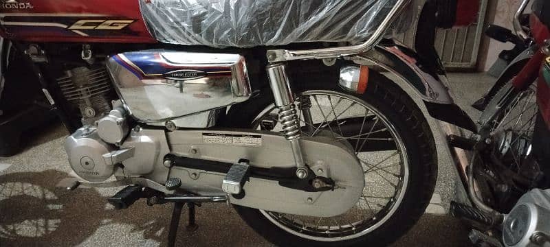 Honda CD 125 special edition 2023/24 3