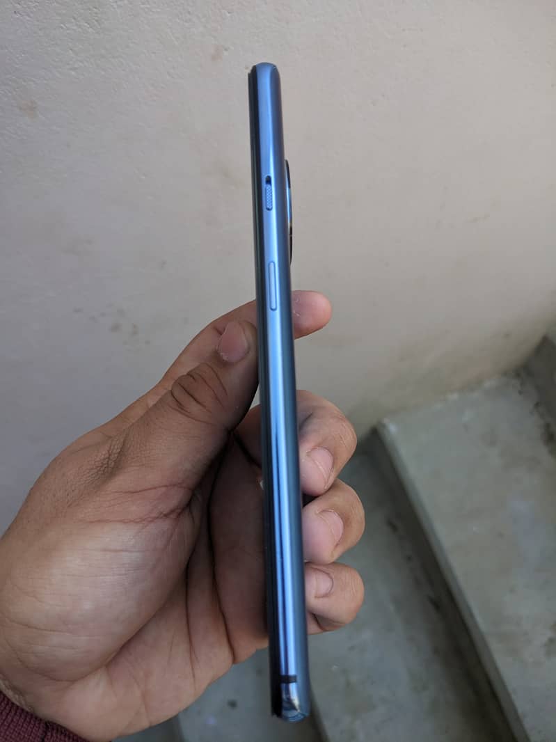 One Plus 7T 6