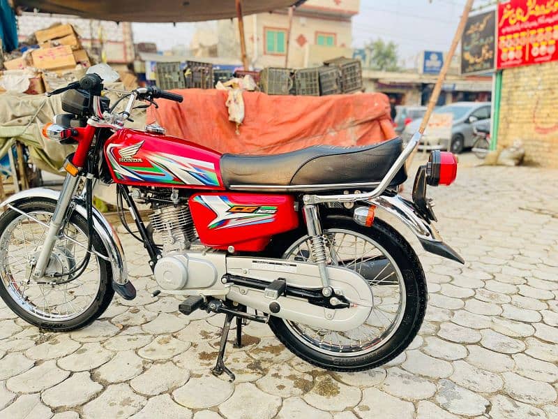 Honda CG125 For Sale Red Color 4