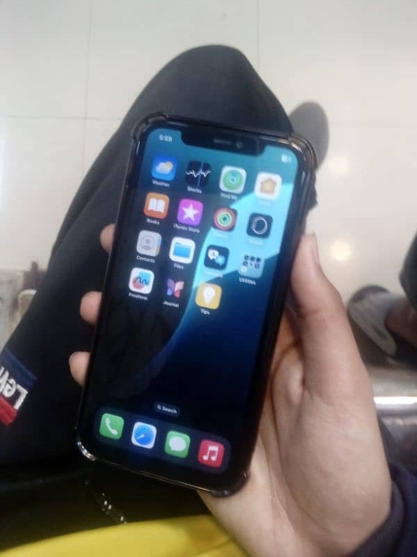 iphone 11 128gb non pta scom working 6