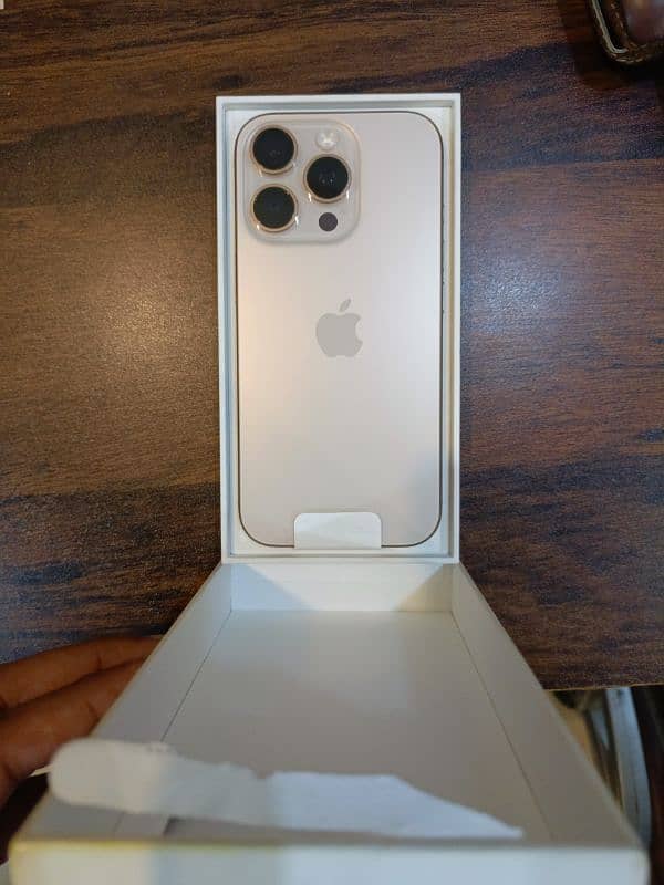 Apple iPhone 16 Pro Non Pta 4