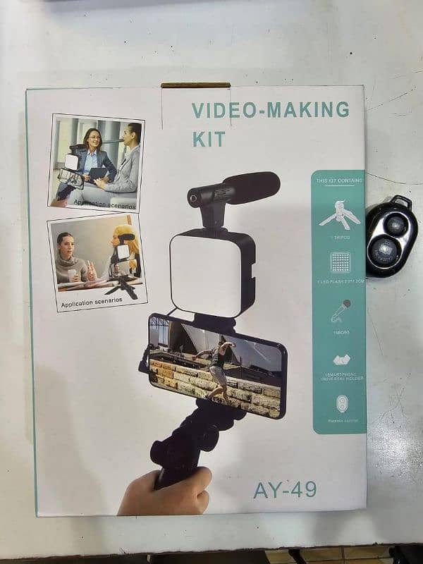 video making tripod with ringlight 1