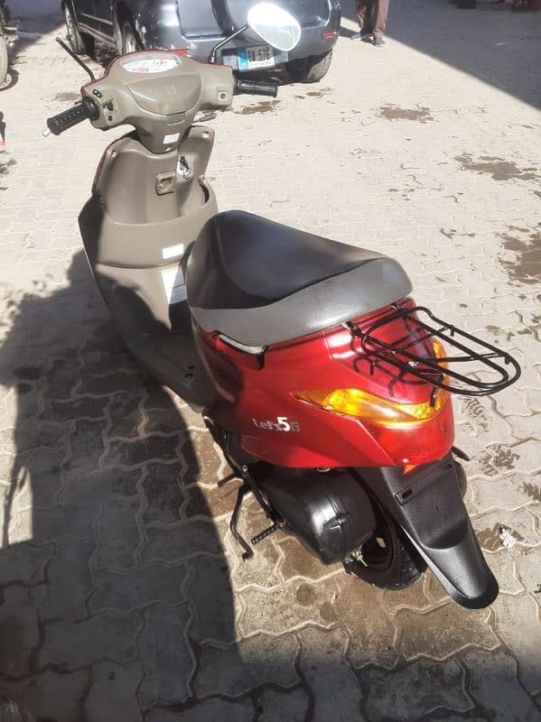 SUZUKI SCOOTY  LET'S 5G 6