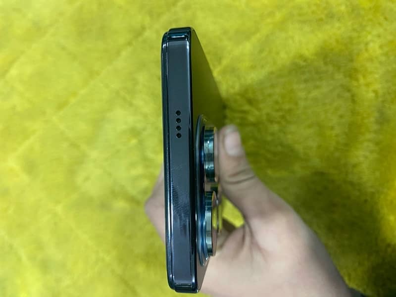 Tecno Spark 20 Pro (8/256) 5