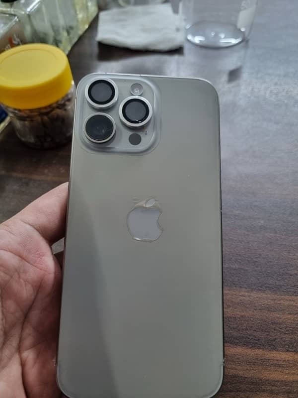 Iphone 15 Pro Max 512 gb Natural Titanium 4