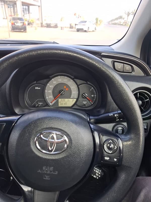 Toyota Vitz 2017 6