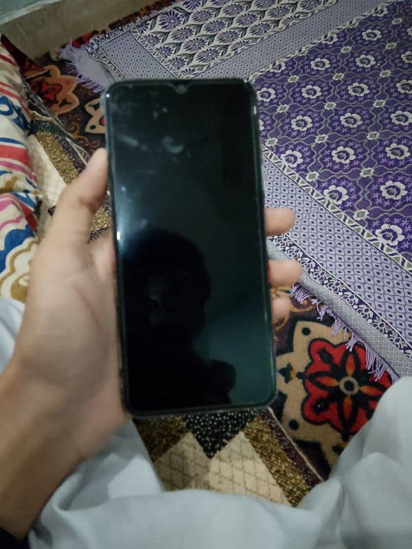 Vivo y12a only mobile hai condition achi hai 0