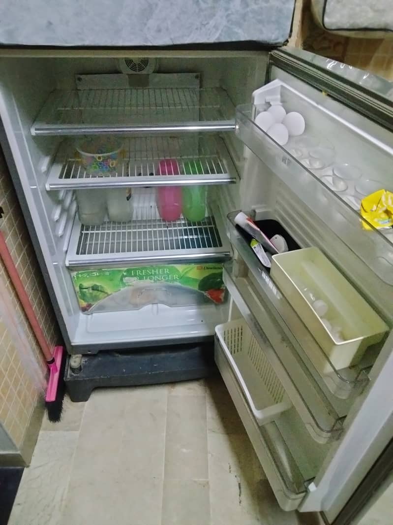 Dawlance Refrigerator (Fridge) 0