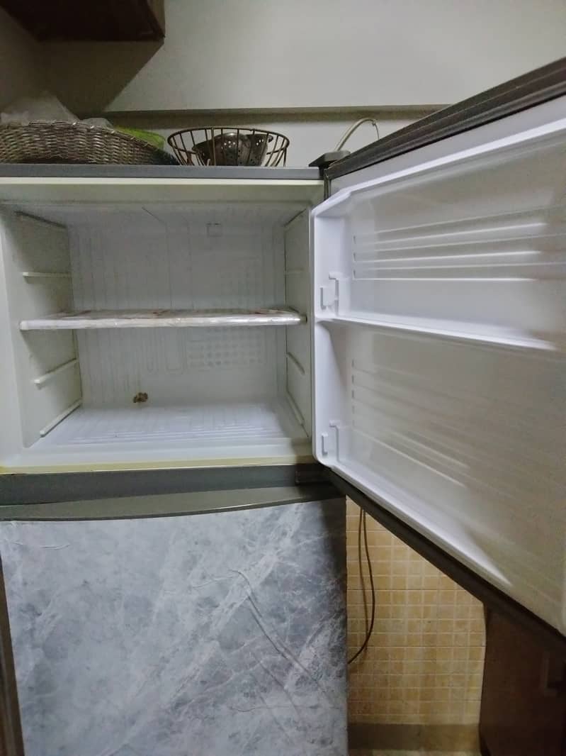 Dawlance Refrigerator (Fridge) 1