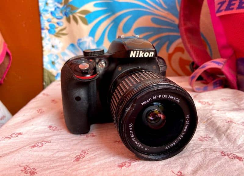 Nikon 3300d  all OK 2 lens hai 4