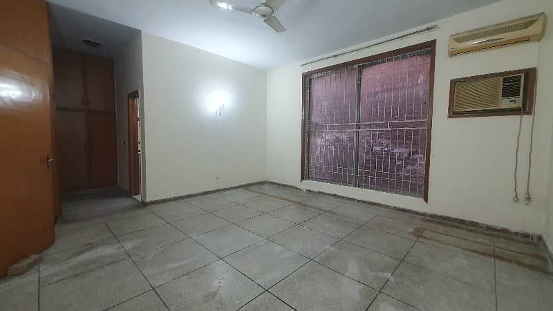 Fazlia Shahjamal 6 Marla 3. bed house For Sale Hotest Location of Fazlia Colony 3