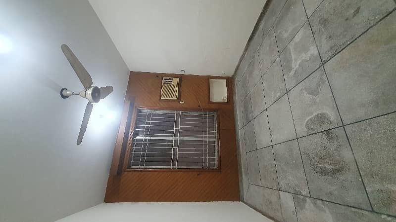 Fazlia Shahjamal 6 Marla 3. bed house For Sale Hotest Location of Fazlia Colony 4