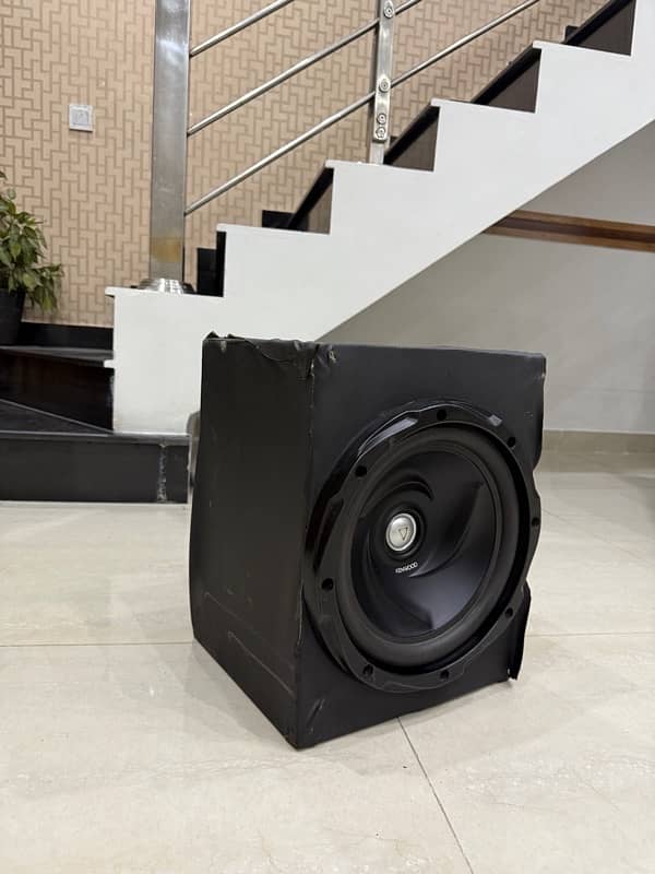 kenwood woofer with box 0