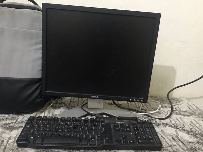 COMPUTER SYSTEM FORSALE -CPU -lcd -Keyboard and mouse 2