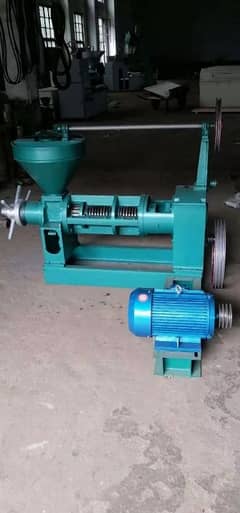 SCREW OIL PRESS MACHINE 6YL