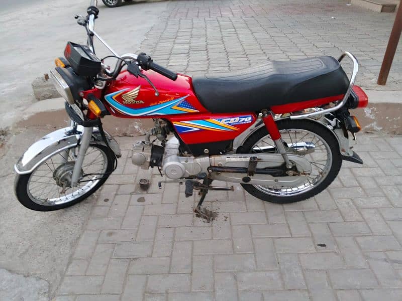 Honda cd 70 2019 model first hand neat and clean bike 1