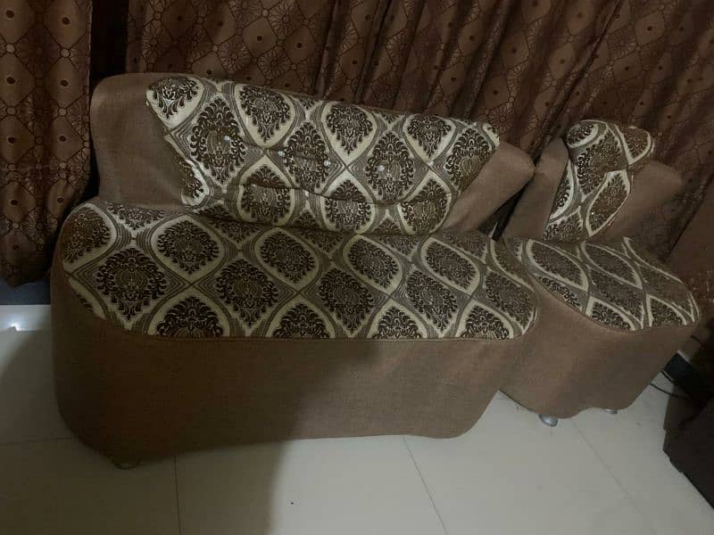 sofa set new condition 5 seater 2