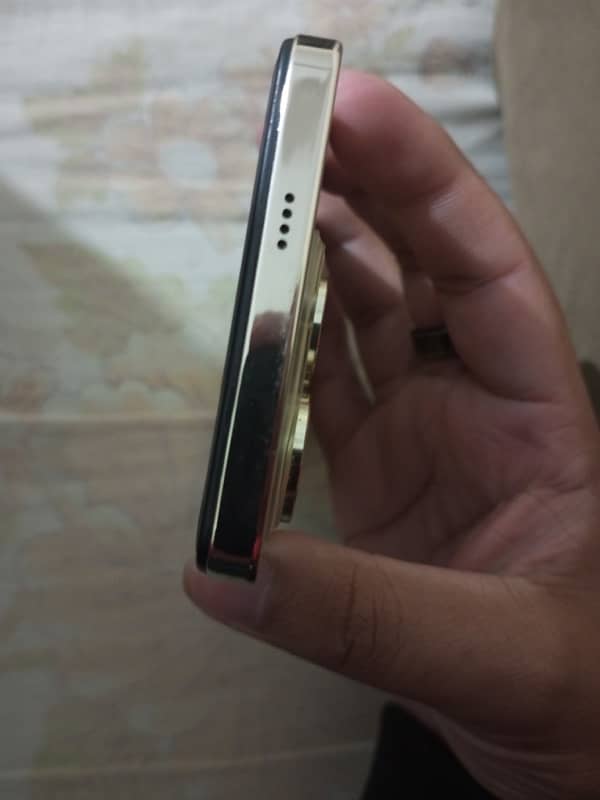 Tecno Spark 20 Pro ( 8/ 128Gb) 8 months warranty 2