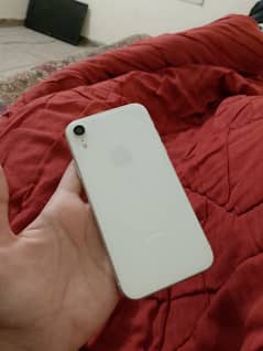 iPhone XR 64 GB factory unlock