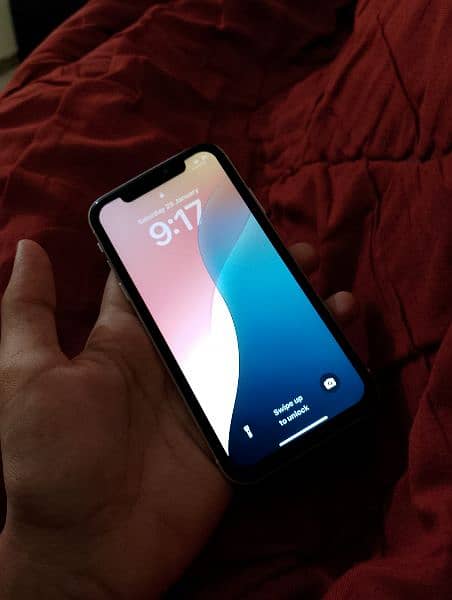 iPhone XR 64 GB factory unlock 2