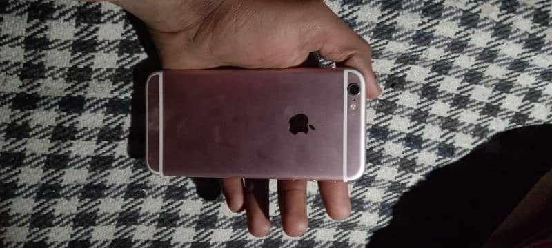 i phone 6s 16gb condition 10/9 working finger print all ok pta proved 1