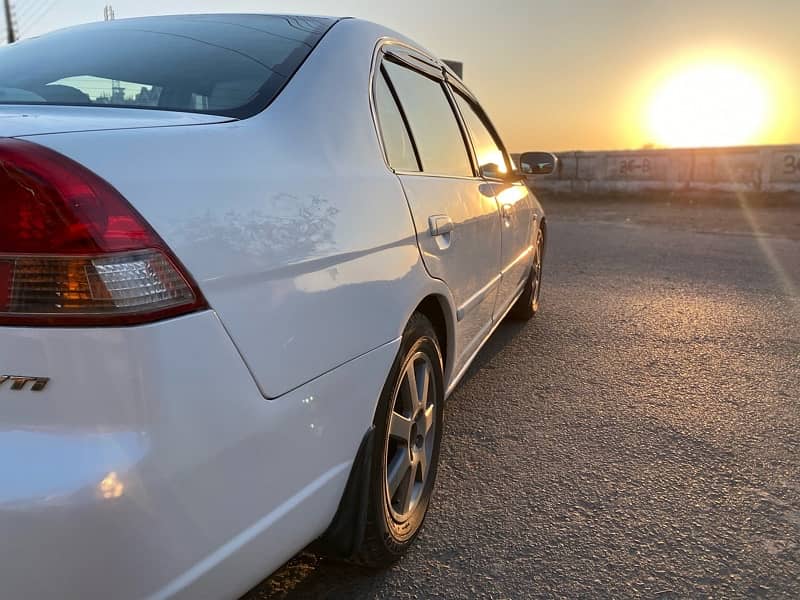 Honda Civic VTi 2004 4