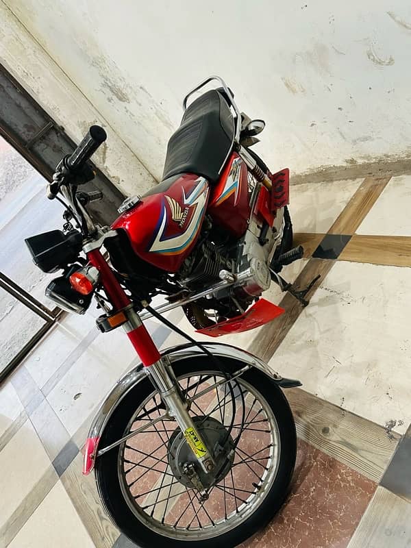 Honda 125 lush condition total janion bike 1